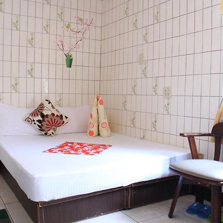 Hsin Hsin Hotel Miaoli Exterior photo